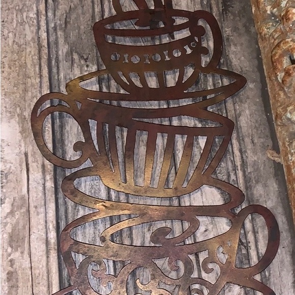 Rustic large metal stacked coffee / tea cup silhouette - Picture 8 of 12